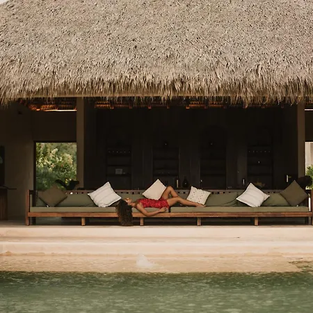 Casa Cangrejo A Luxury Beachfront Villa-2