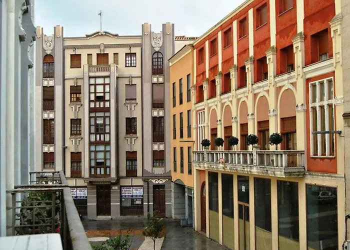  La Casa De