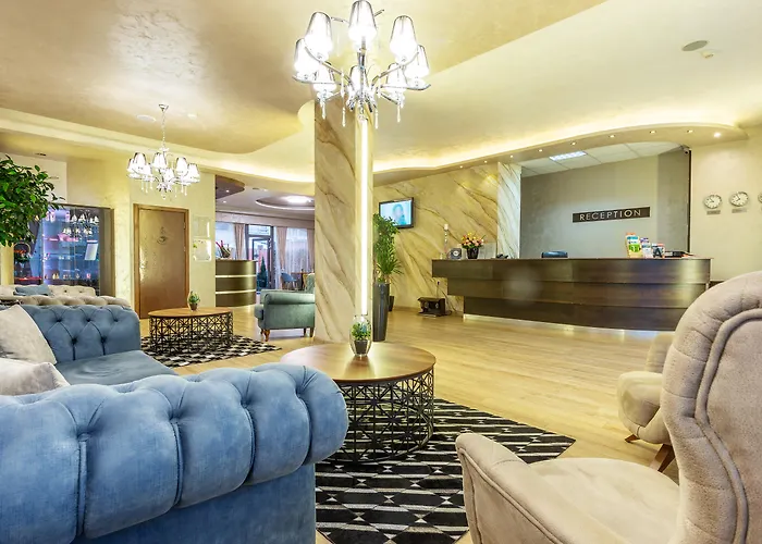 City Avenue Hotel