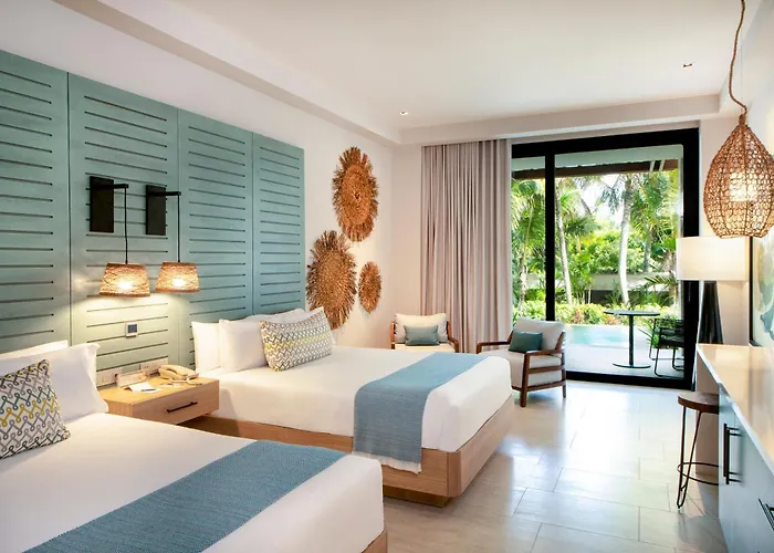 Unique Club at Lopesan Costa Bávaro Resort