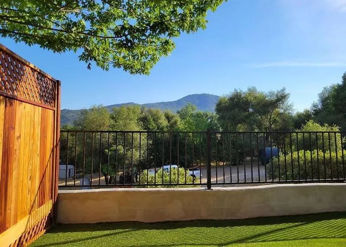 Peaceful Yosemite Retreat-King Suite-Pet Friendly