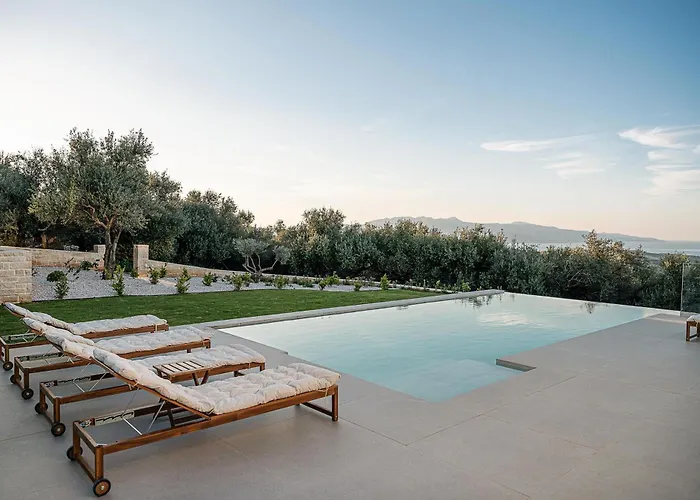 Villa Zefyros With Sea View