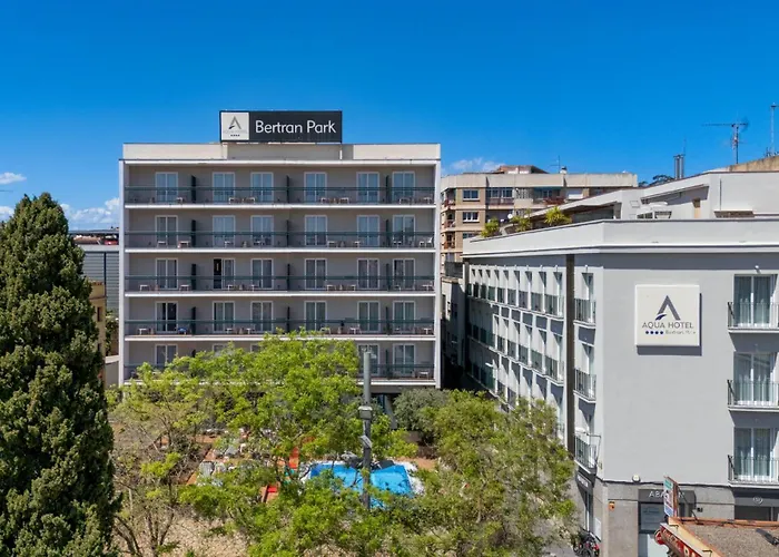 Aqua Hotel Bertran Park