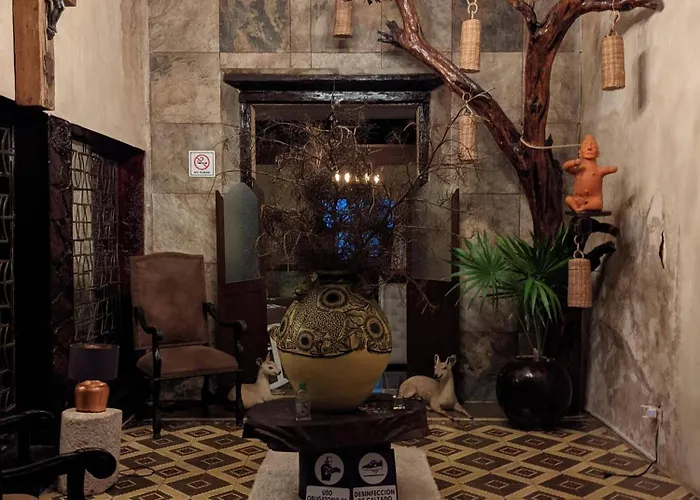 Casa Aluxes Hotel