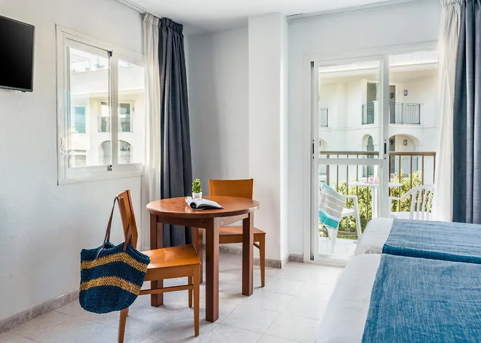 Hotel cerca del colegio: Vibra Calima Apartamentos - Adults Only