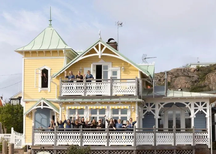 Strandflickornas Annex Gula Villan